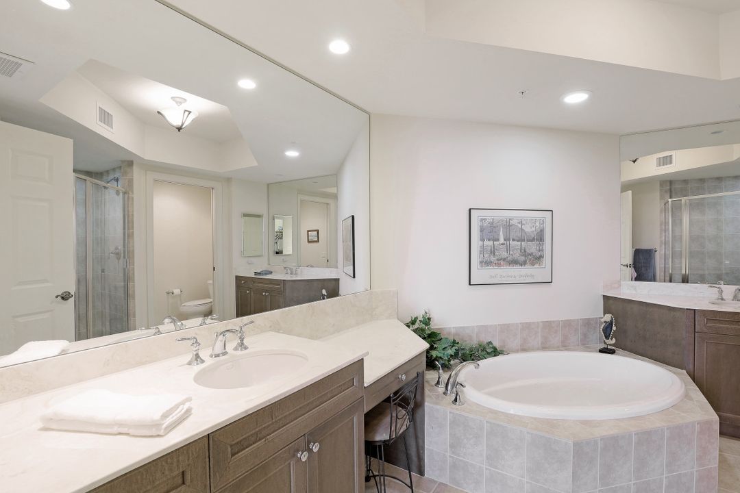 1065 Borghese Ln, Naples, FL 34114