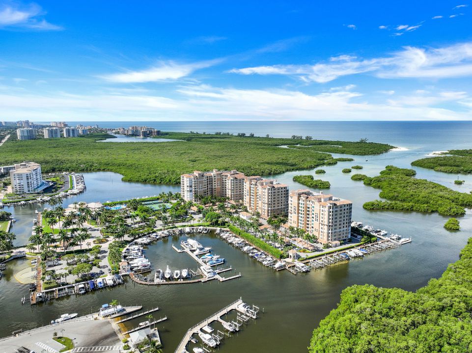 435 Dockside Dr #PH-02, Naples, FL 34110