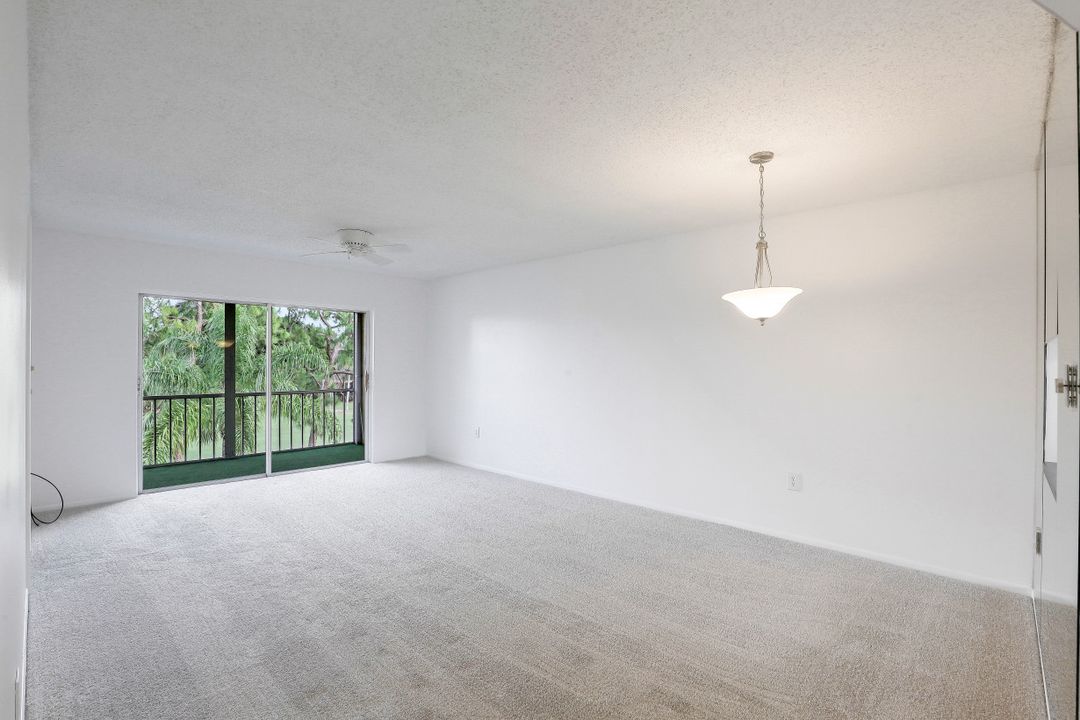 200 Turtle Lake Ct #303, Naples, FL 34105