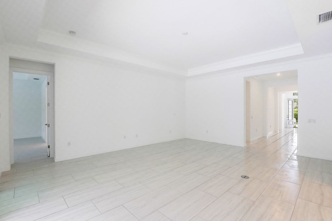 3154 Heather Glen Ct, Naples, FL 34114