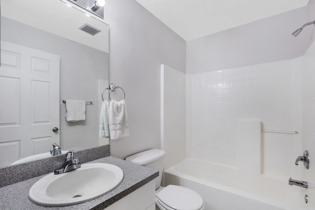 326 SW 19th Ln, Cape Coral, FL 33991