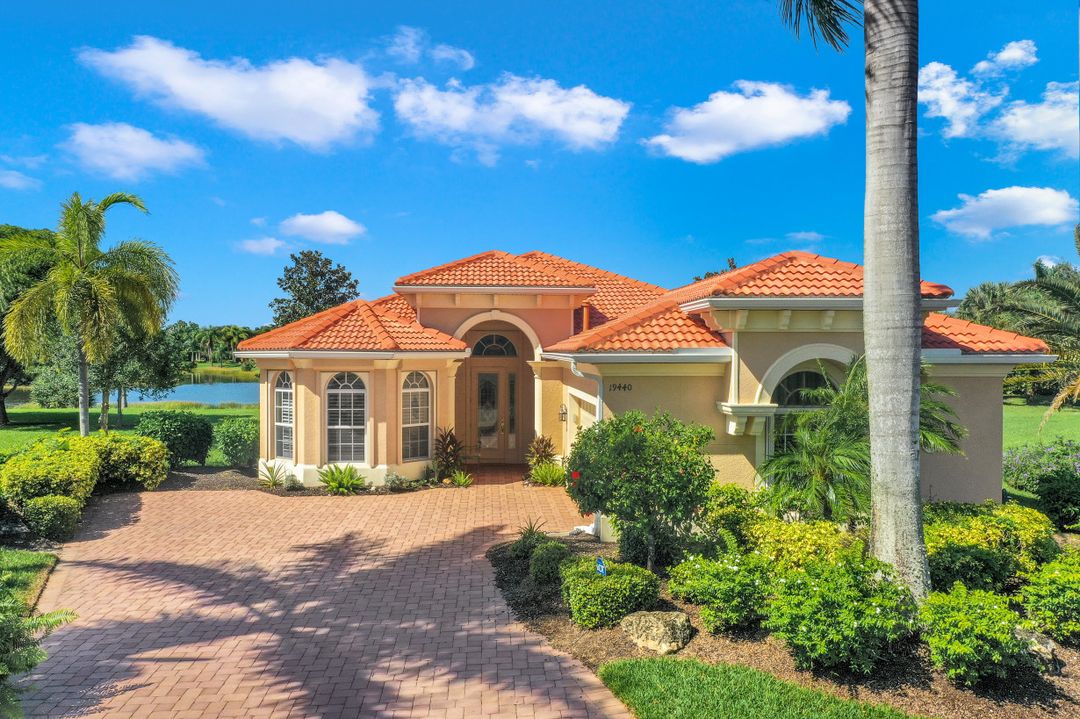 19440 Caladesi Dr, Fort Myers, FL 33967