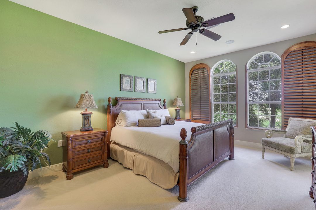 8997 Cherry Oaks Tr #202, Naples, FL 34114