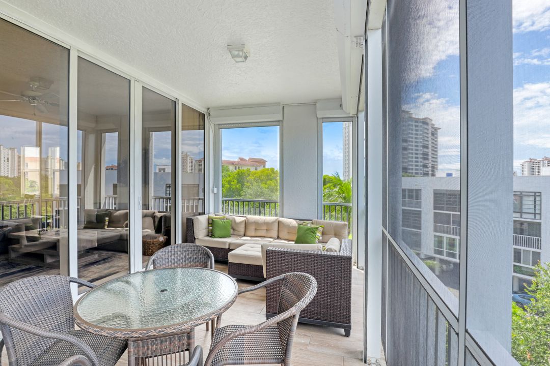 400 Flagship Dr, Naples, FL 34108