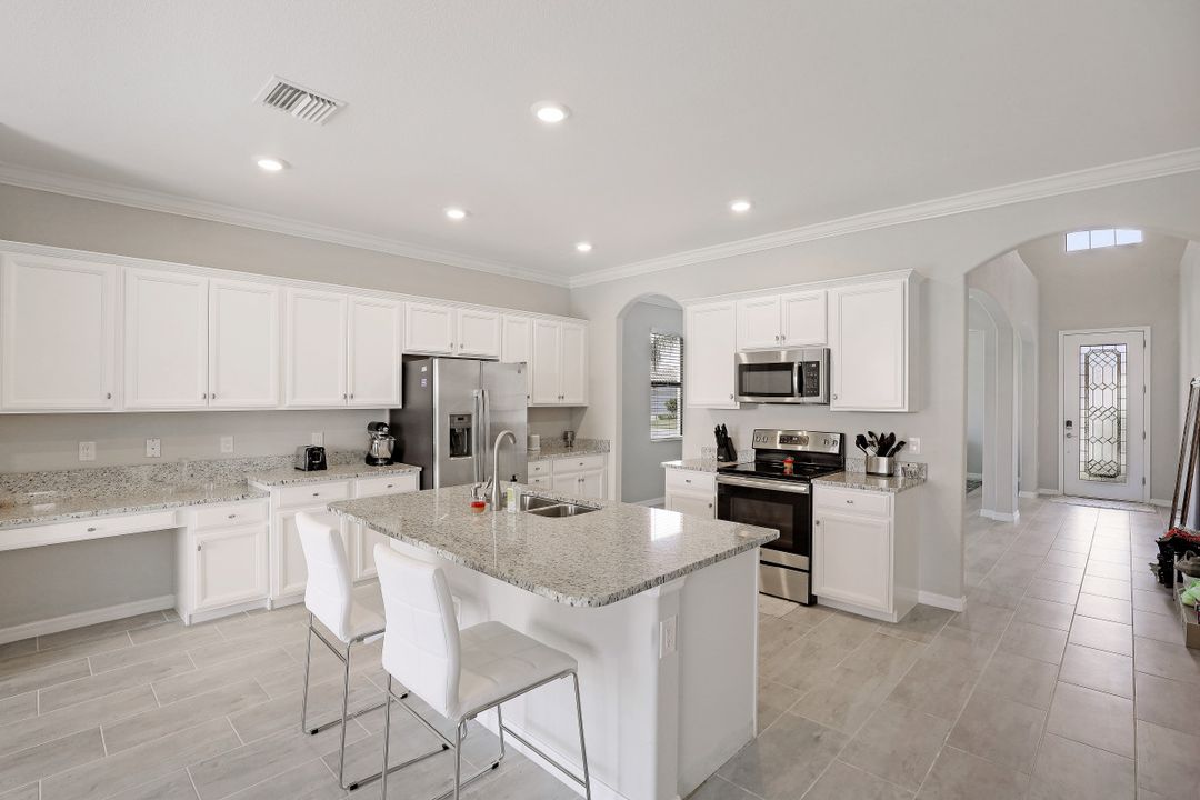 11861 Arbor Trace Dr, Fort Myers, FL 33913