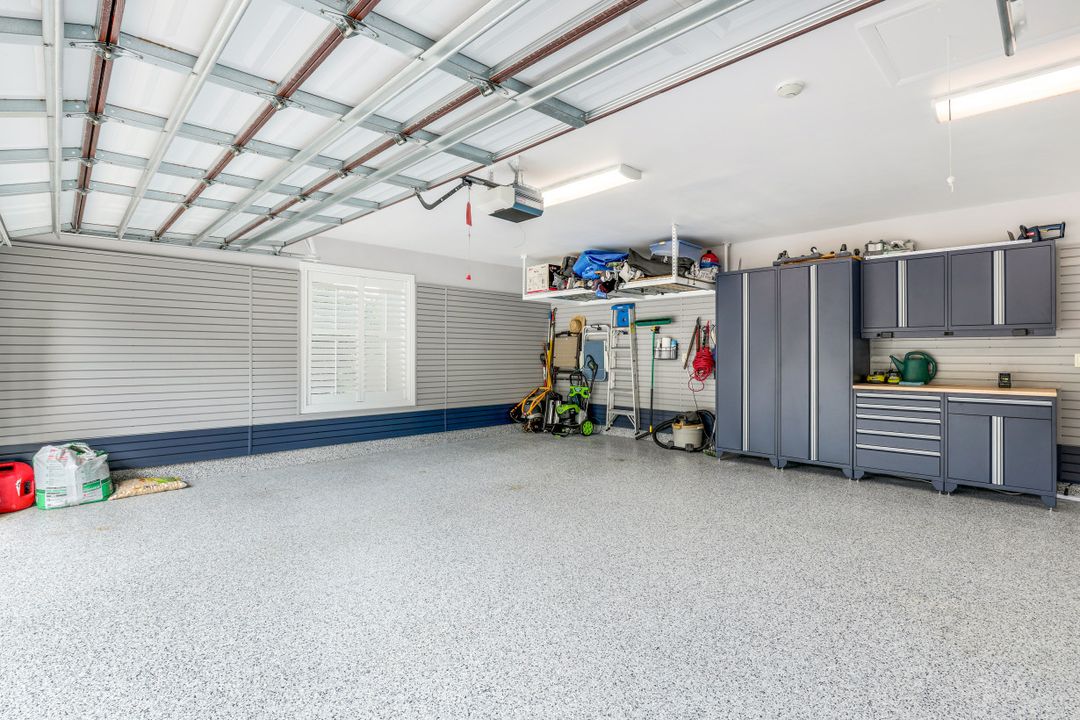 4224 Snowberry Ln, Naples, FL 34119