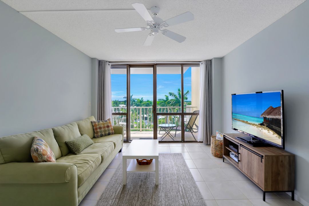 180 Seaview Ct #604, Marco Island, FL 34145