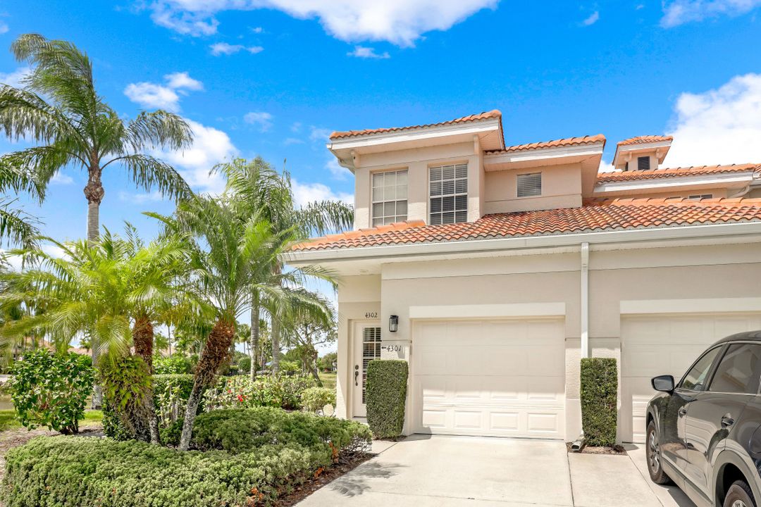 3062 Driftwood Way #4302, Naples, FL 34109
