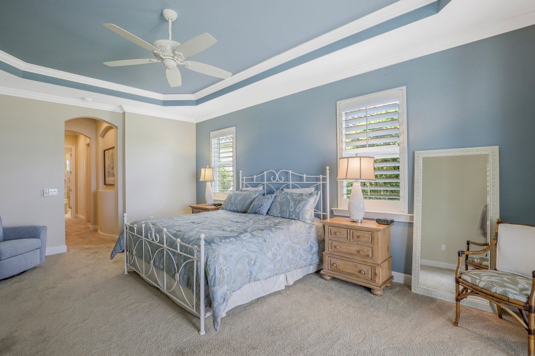 9075 Graphite Cir, Naples, FL 34120