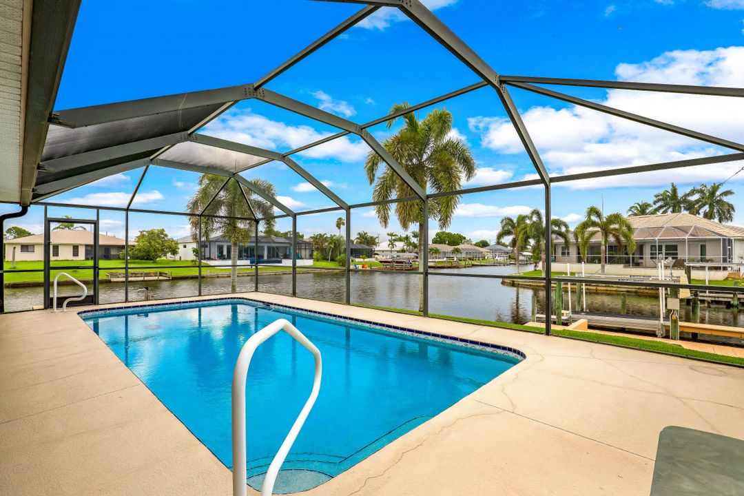 202 SW 37th Terrace, Cape Coral, FL 33914
