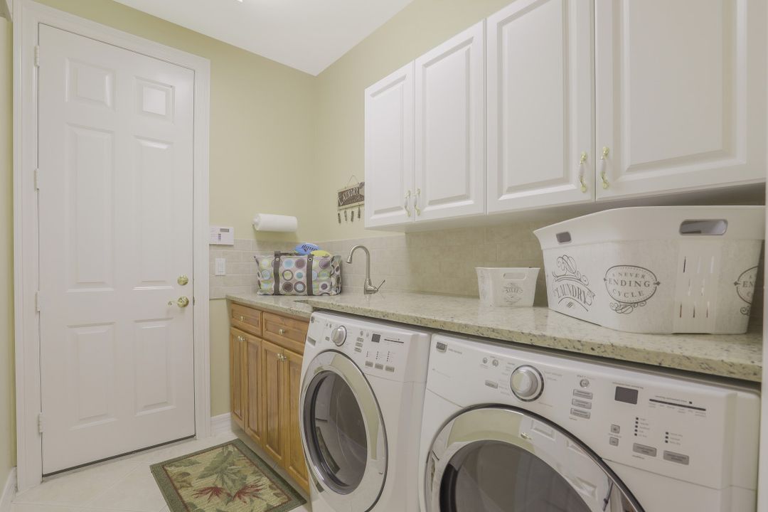 1818 Senegal Date Dr, Naples, FL 34119