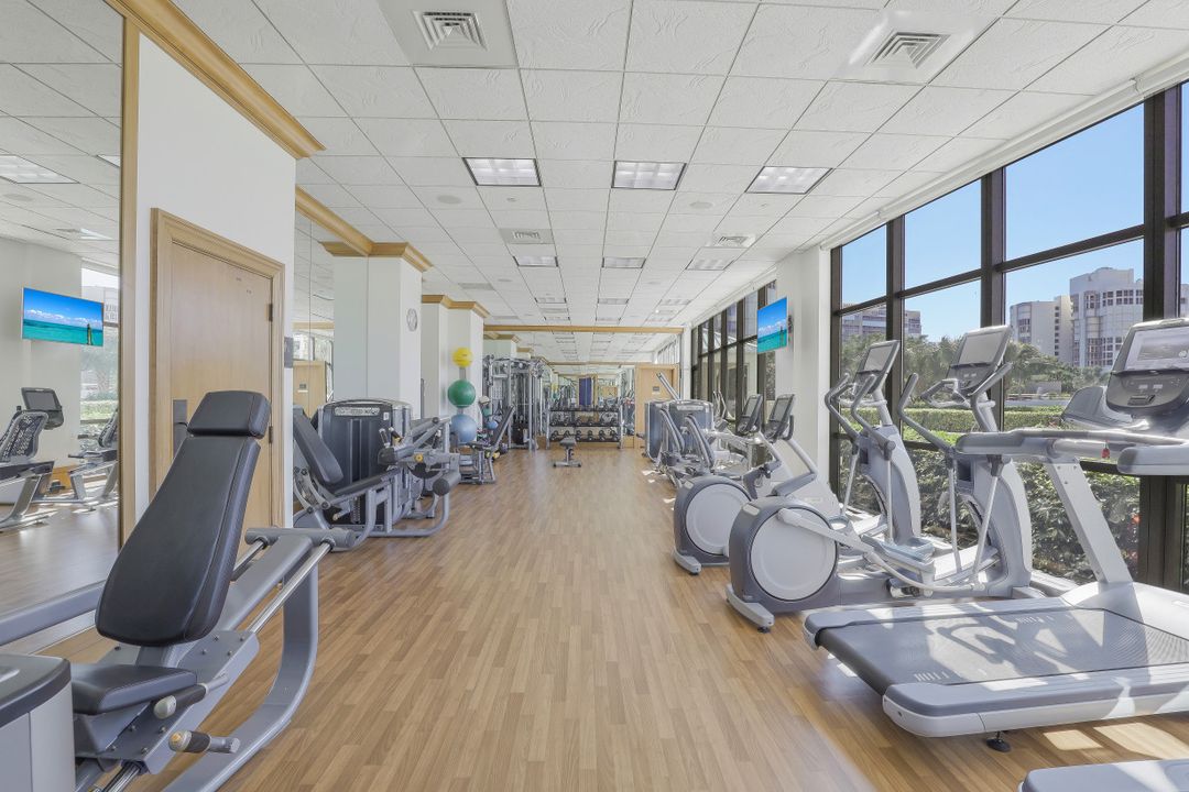 4201 Gulf Shore Blvd N #302, Naples, FL 34103