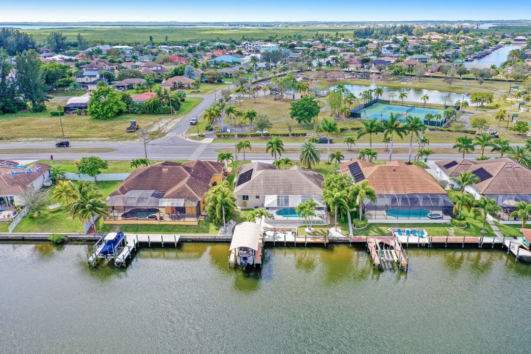 3437 Ceitus Pkwy, Cape Coral, FL 33991