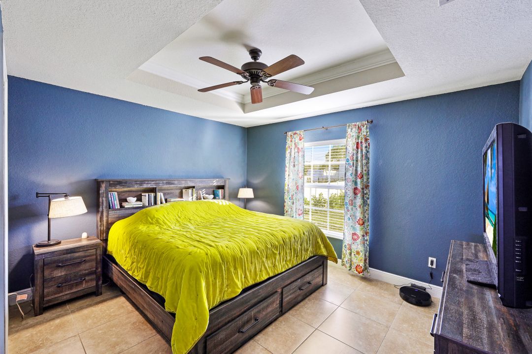 2713 10th St SW, Lehigh Acres, FL 33976