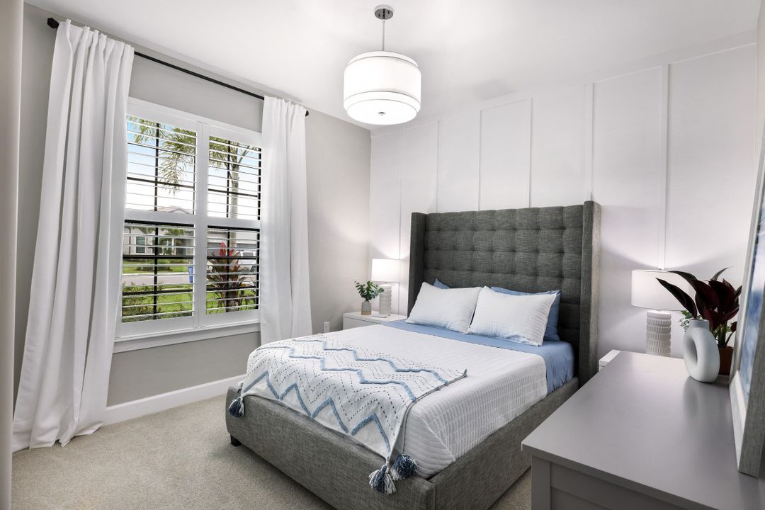 17624 Kinzie Ln, Estero, FL 33928