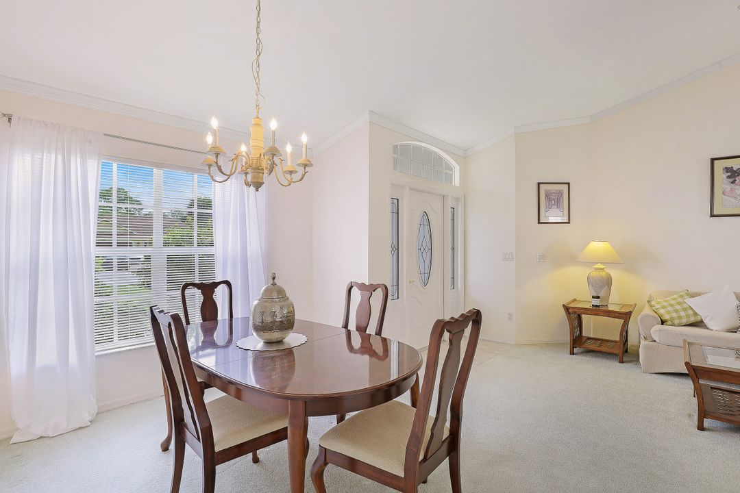 511 Ibis Way, Naples, FL 34110