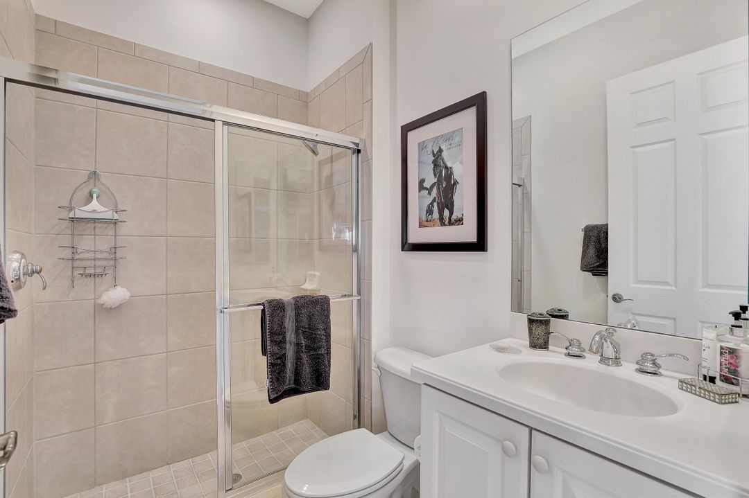 7838 Hawthorne Dr #1803, Naples, FL 34113