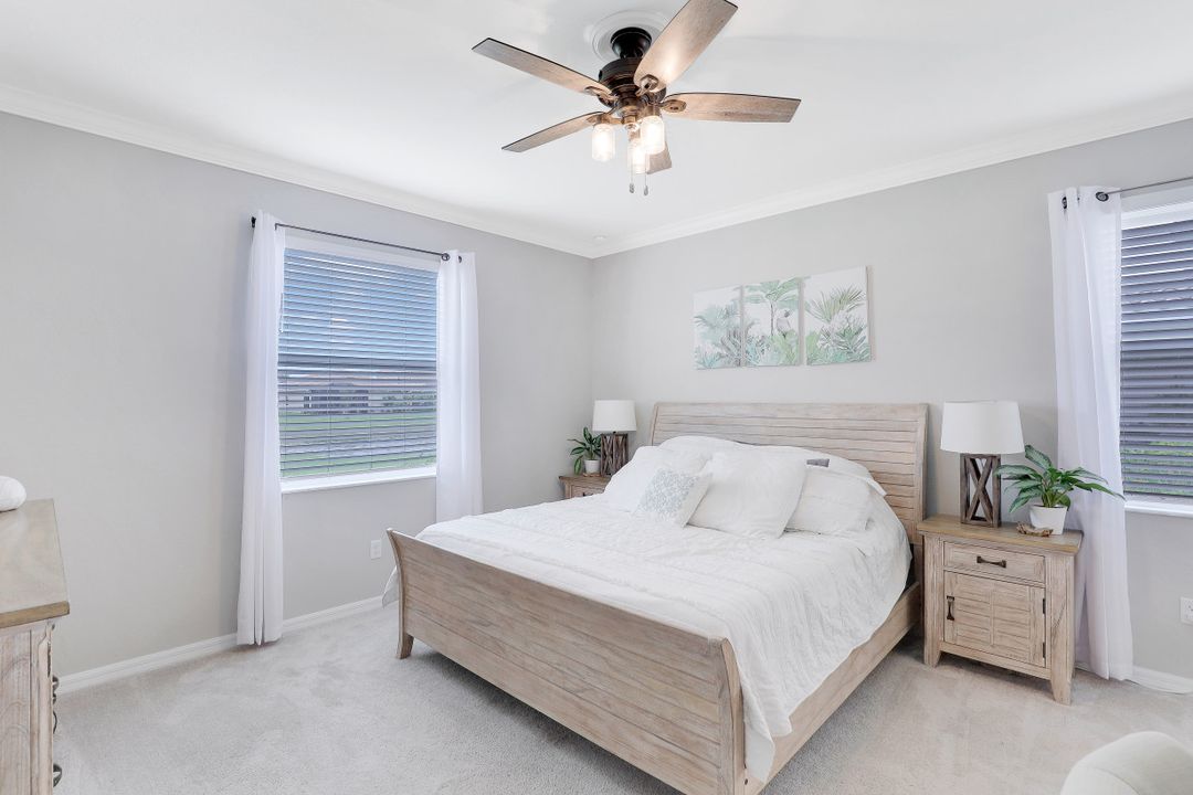 2105 Clementine St, Naples, FL 34120