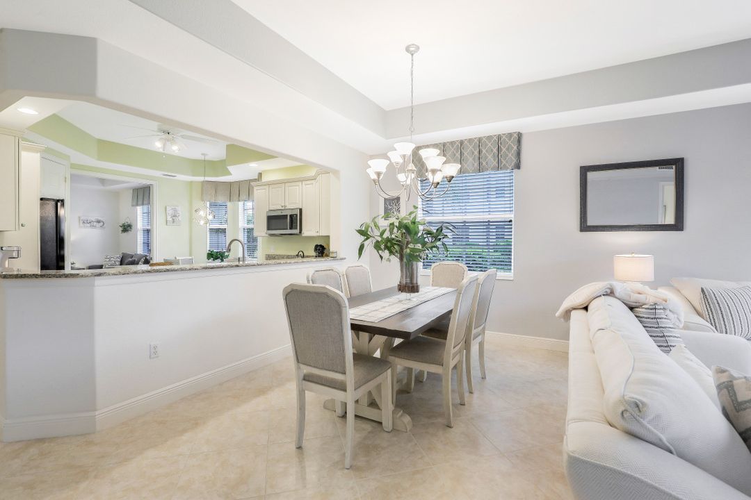 7842 Hawthorne Dr #1701, Naples, FL 34113