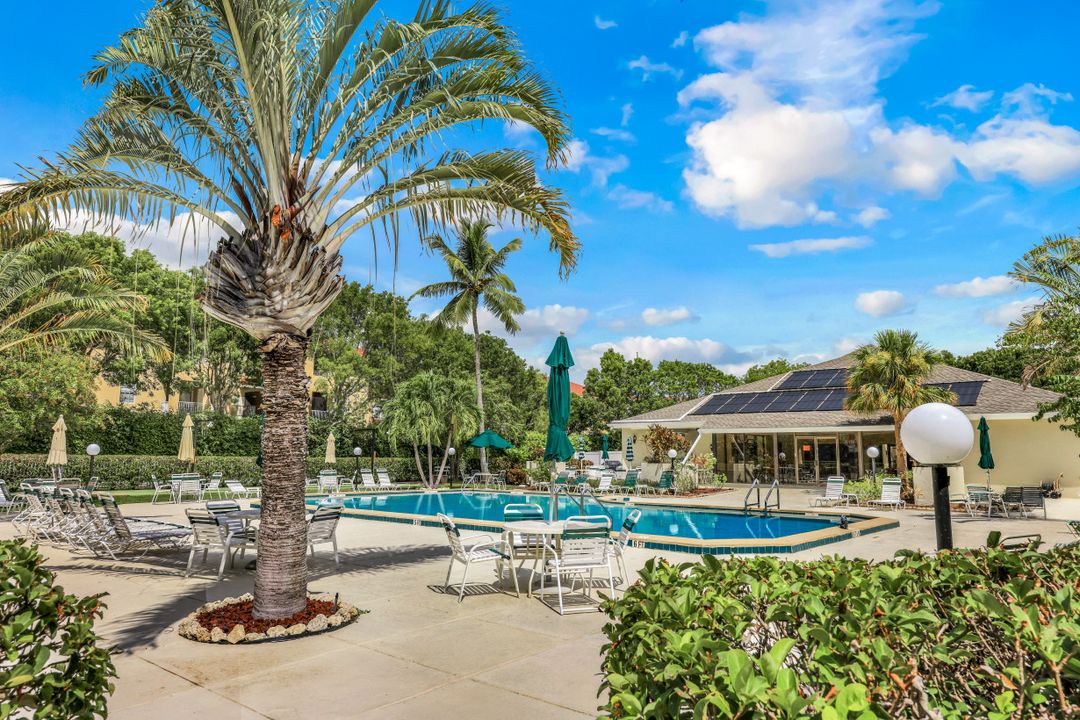 5026 SW Courtyards Way  #16, Cape Coral, FL 33914