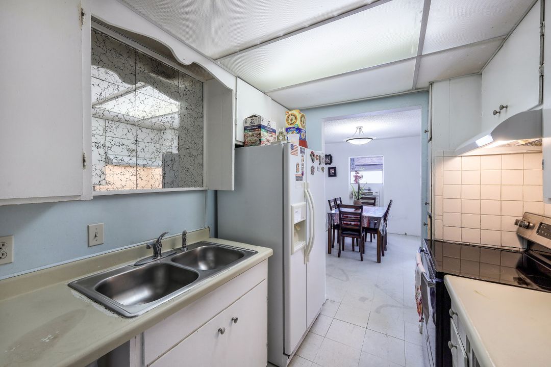 3400 Canal St, Naples, FL 34112