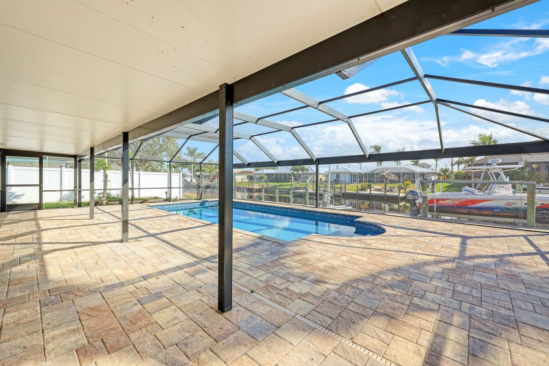 5243 SW 3rd Ave, Cape Coral, FL 33914