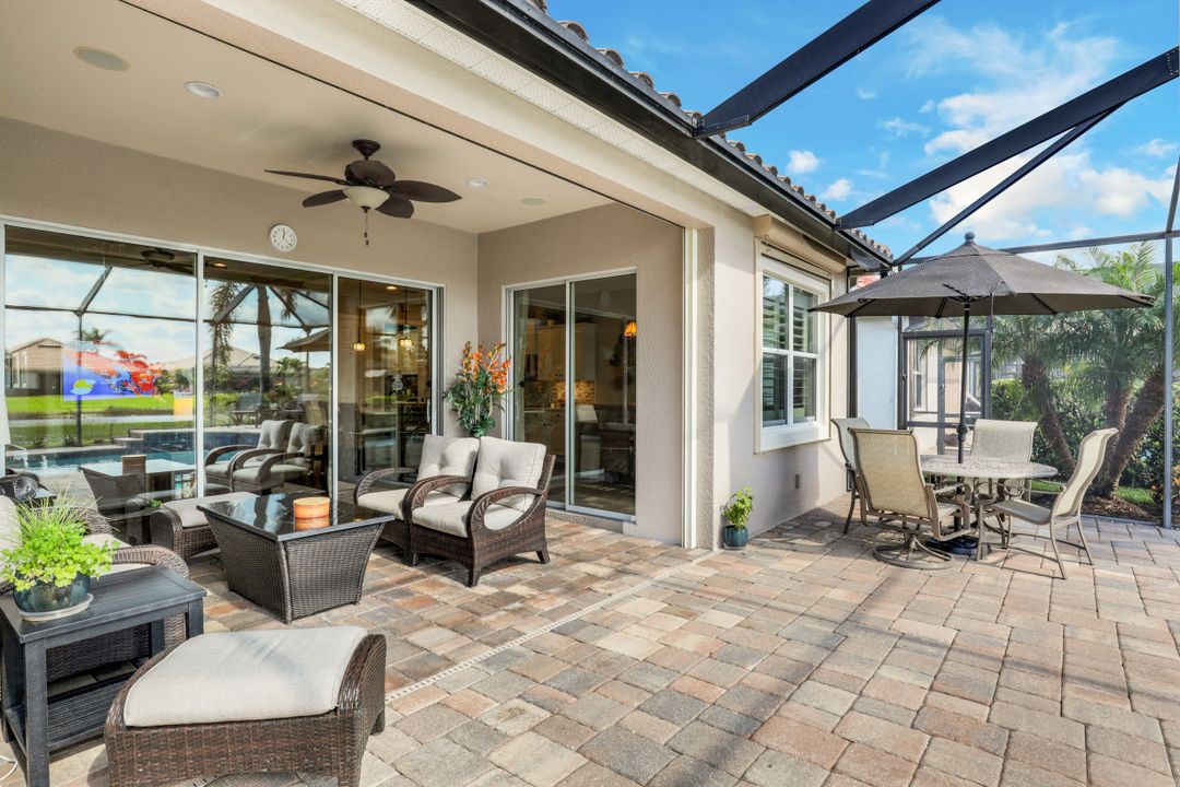 9447 Quarry Dr, Naples, FL 34120