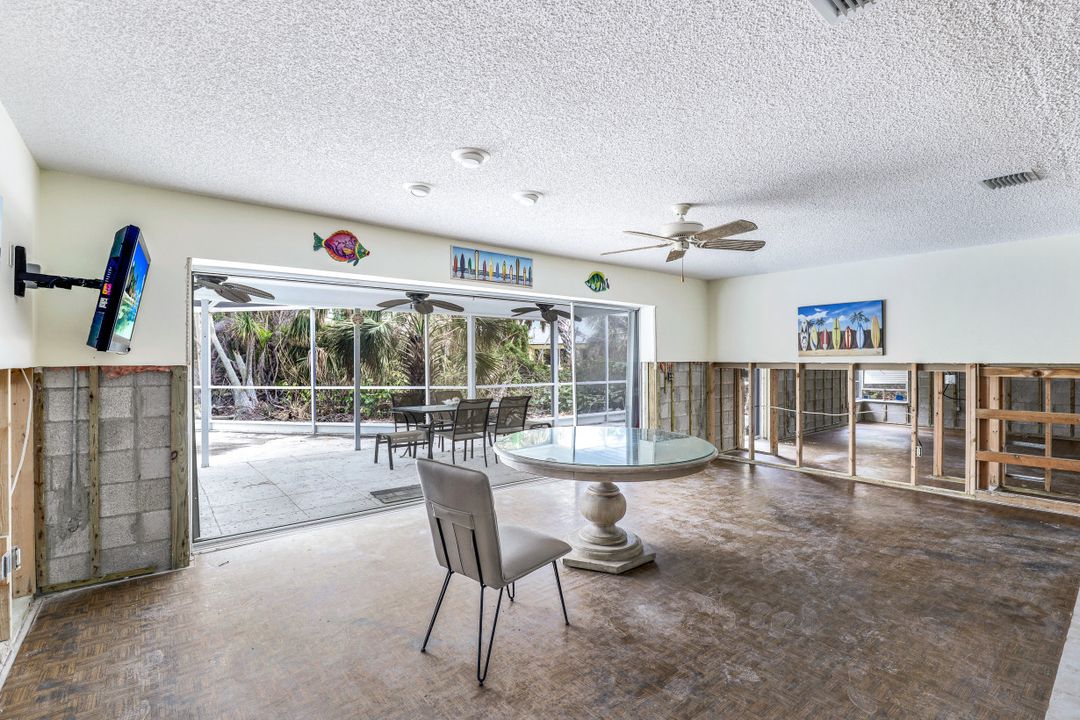 591 Boulder Dr, Sanibel, FL 33957