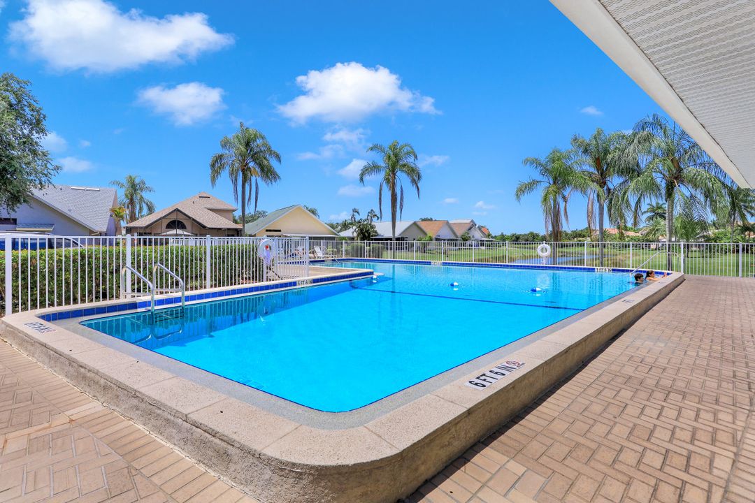 13660 Admiral Ct, Fort Myers, FL 33912