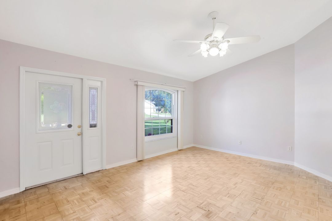 700 SW 6th Ave, Cape Coral, FL 33991