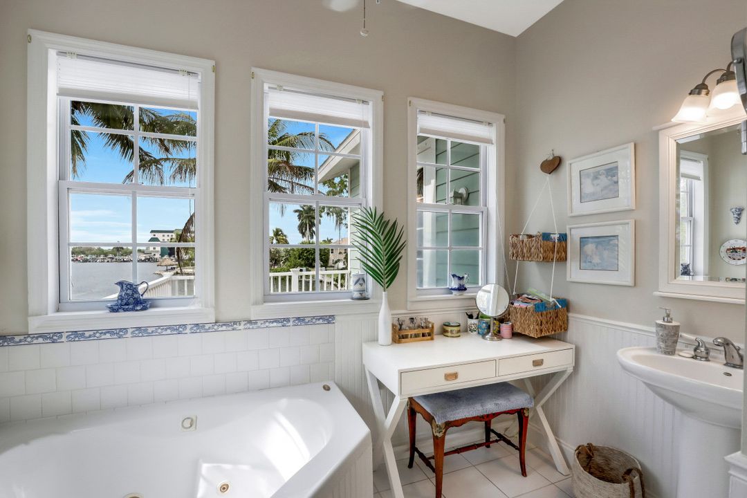 249 3rd St, Bonita Springs, FL 34134