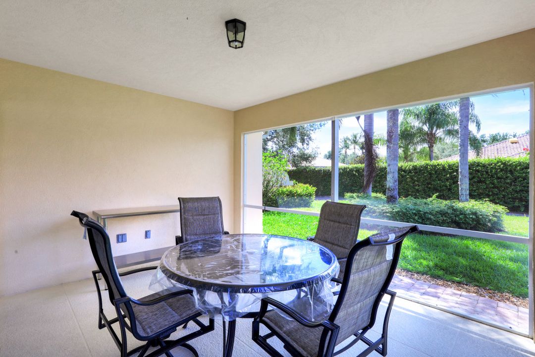 3343 Cayman Ln, Naples, FL 34119
