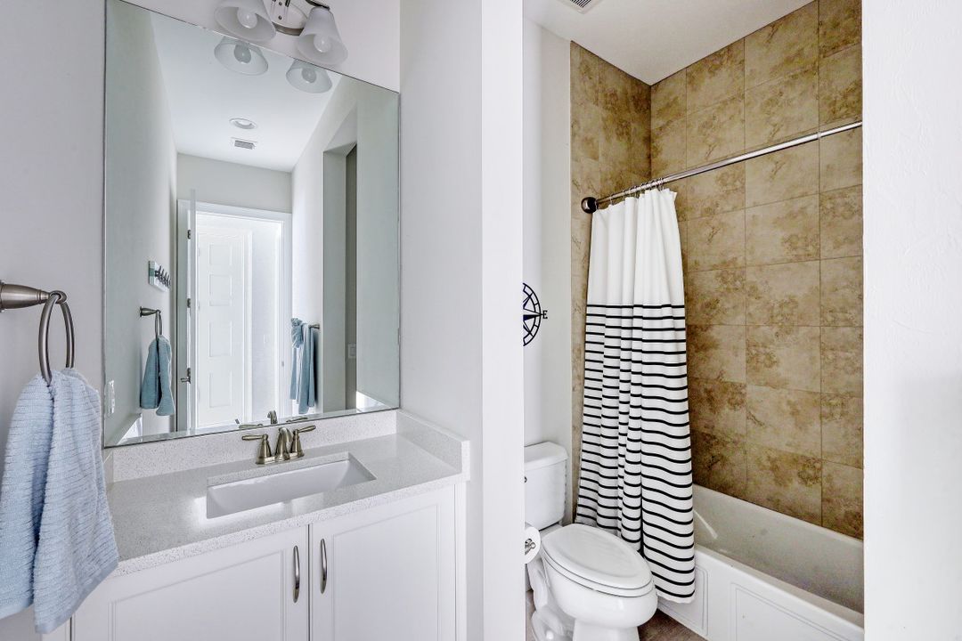 5807 Haiti Dr, Naples, FL 34112