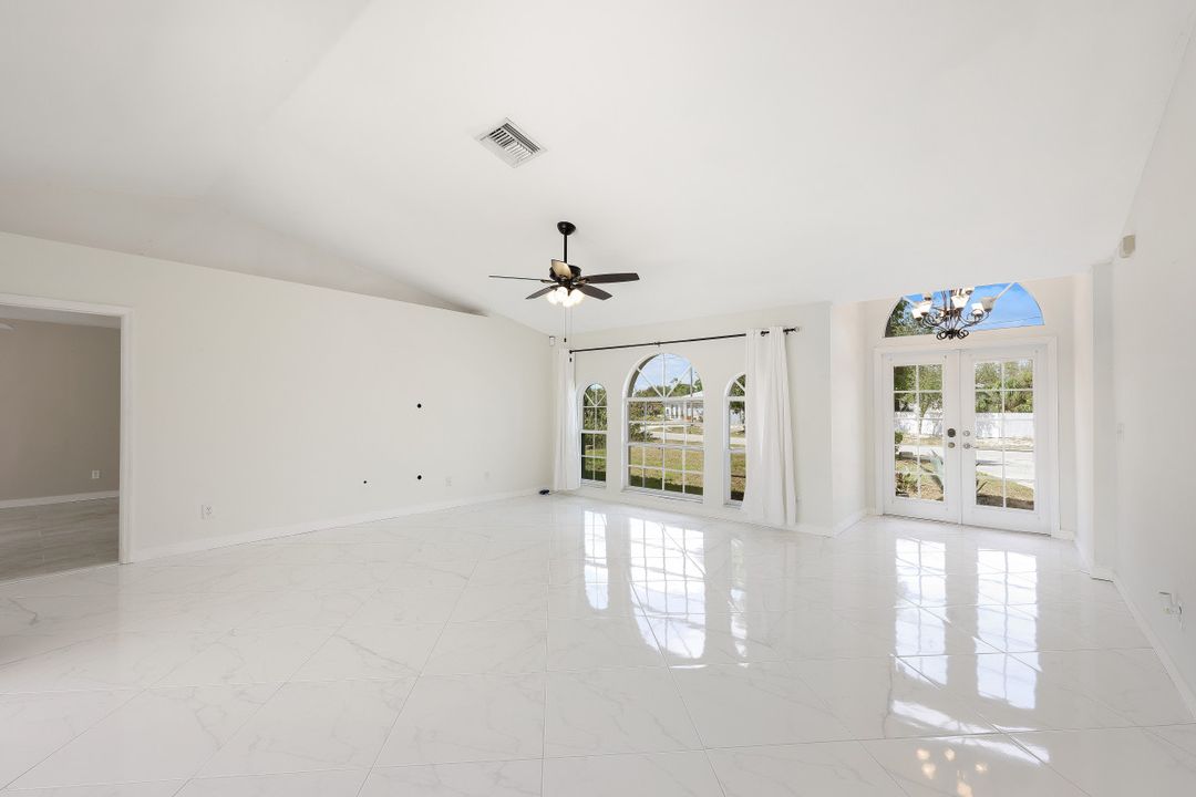 591 Pierre Cir, Lehigh Acres, FL 33974