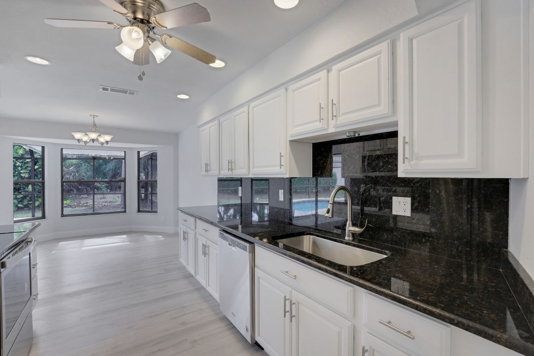 2225 Royal Ln, Naples, FL 34112