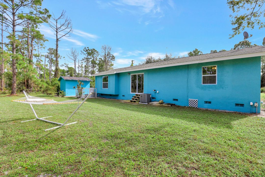 907 Maddock St E, Lehigh Acres, FL 33974