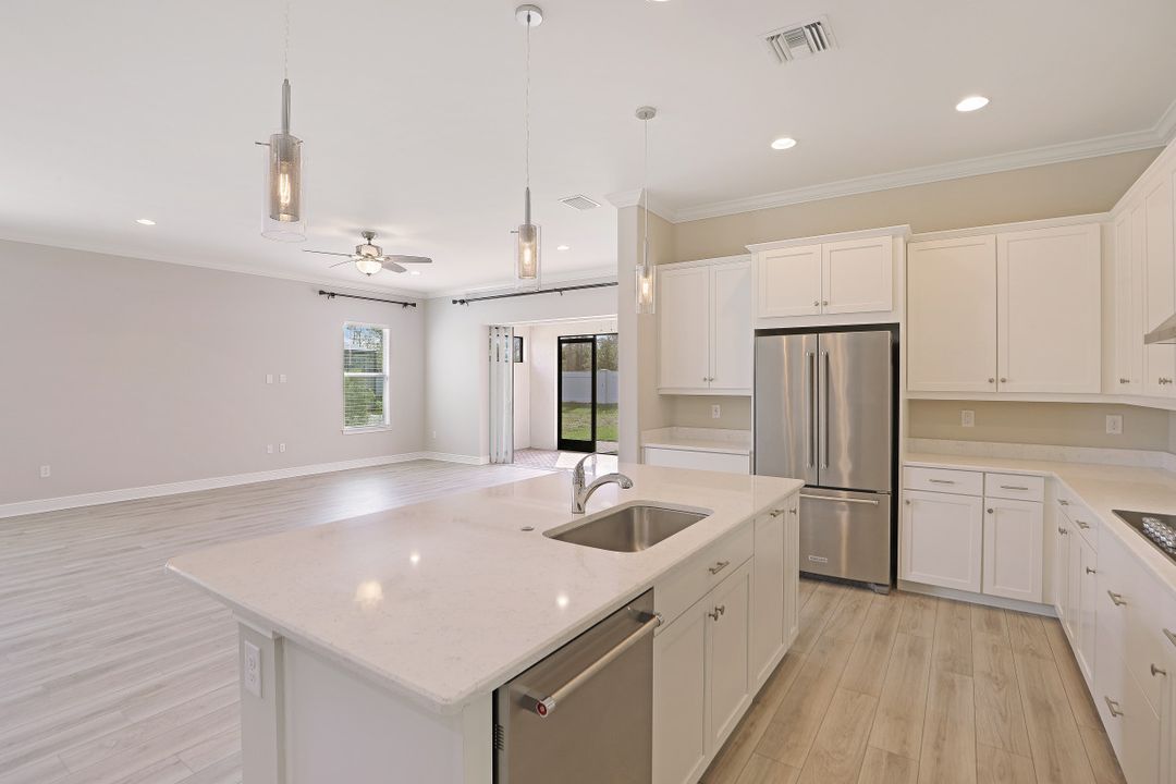 3404 Pilot Cir, Naples, FL 34120