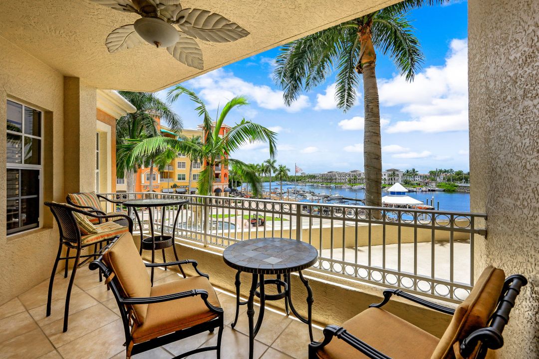450 Bayfront Pl #4206, Naples, FL 34102