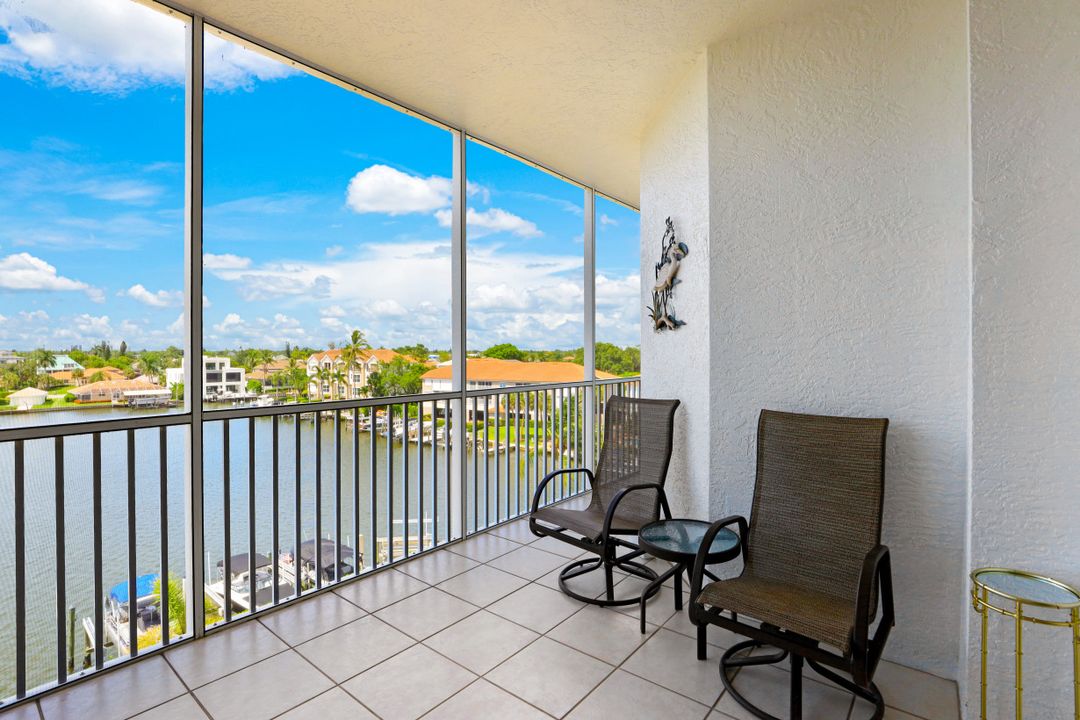 410 Flagship Dr #505, Naples, FL 34108