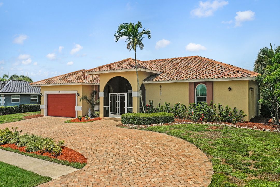 419 Nassau Ct, Marco Island, FL 34145