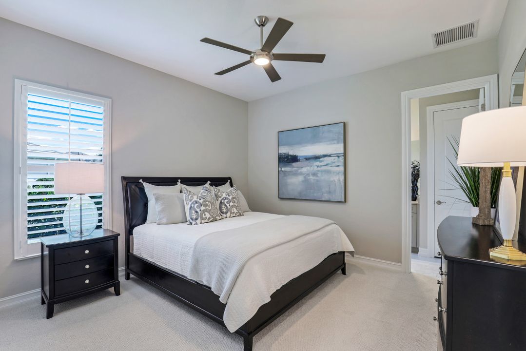 9011 Arrezo Ct, Naples, FL 34119