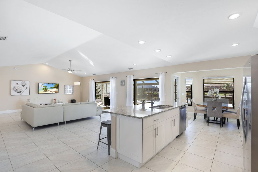 2812 SW 46th Terrace, Cape Coral, FL 33914