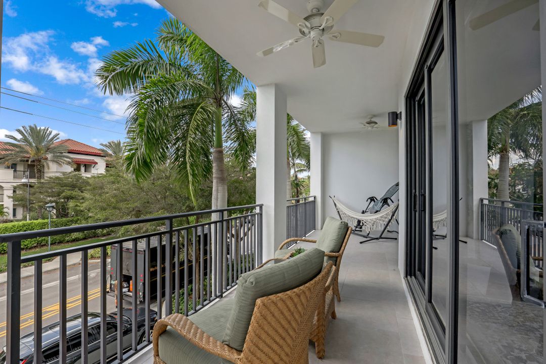 1035 3rd Ave S #203, Naples, FL 34102