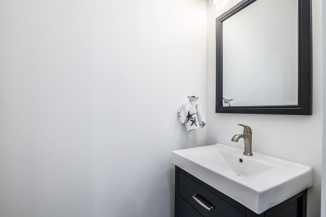 4234 NW 10th St, Cape Coral, FL 33993