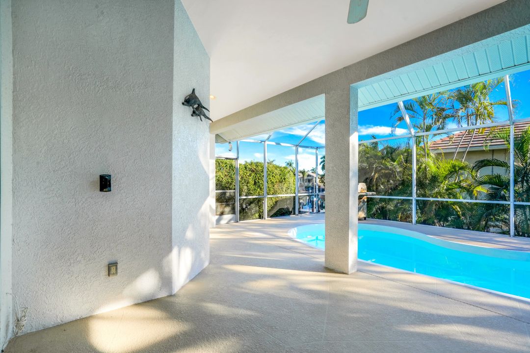 419 Richards Ct, Marco Island, FL 34145