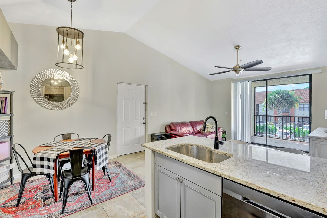 13521 Eagle Ridge Dr #127, Fort Myers, FL 33912