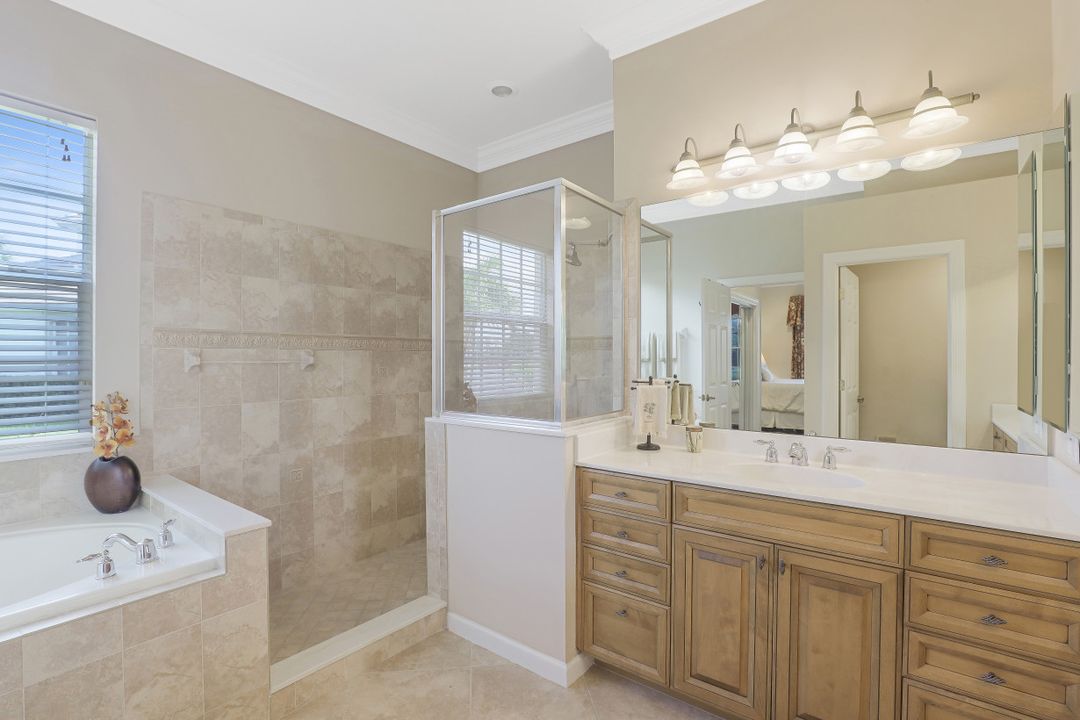 9167 Shale Ct, Naples, FL 34120
