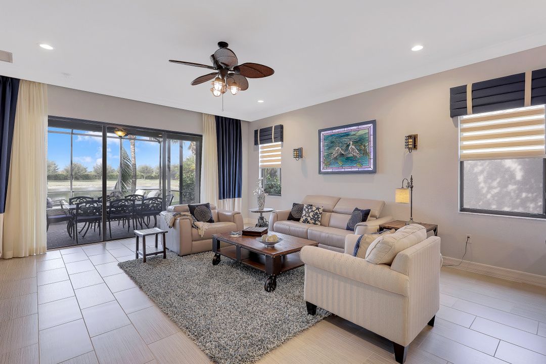 3370 Baltic Dr, Naples, FL 34119