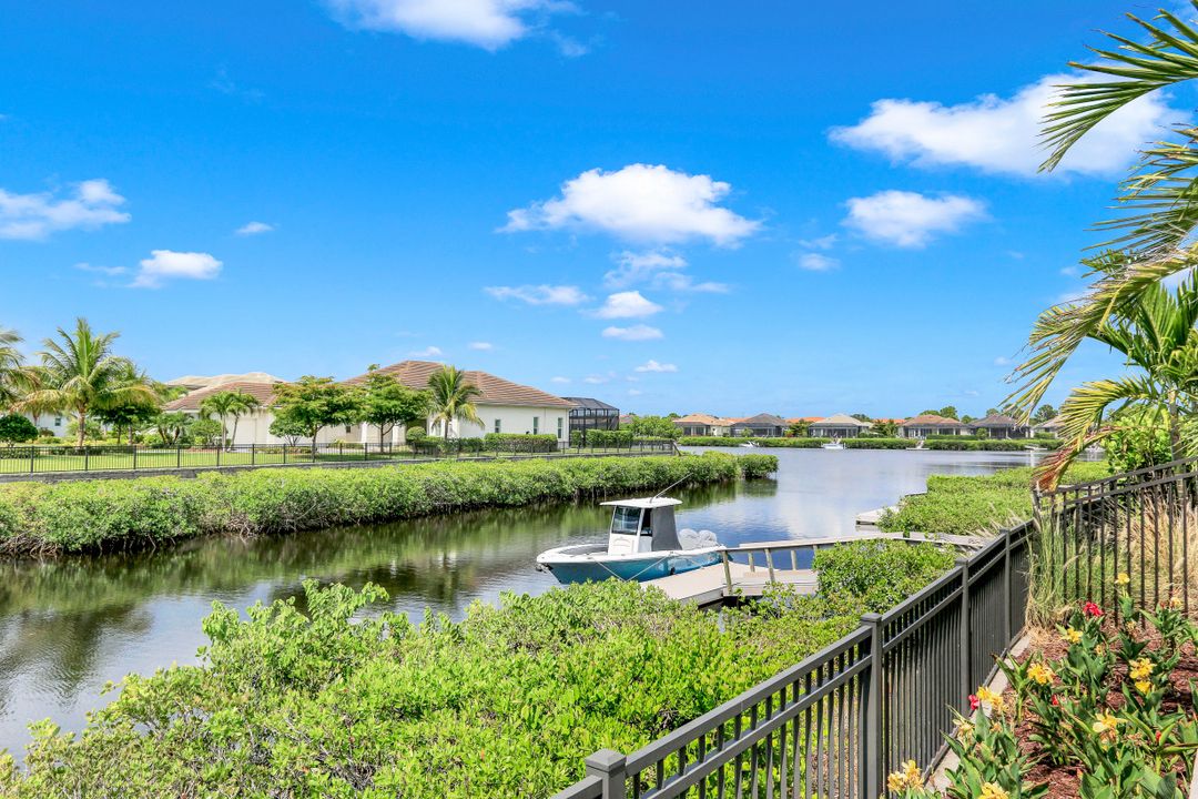 17212 Hidden Estates Cir, Fort Myers, FL 33908