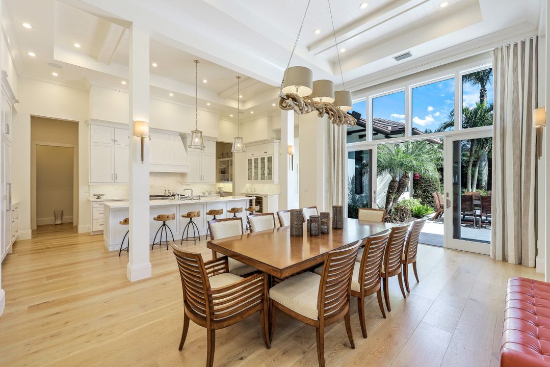 2546 Augusta Dr, Naples, FL 34109